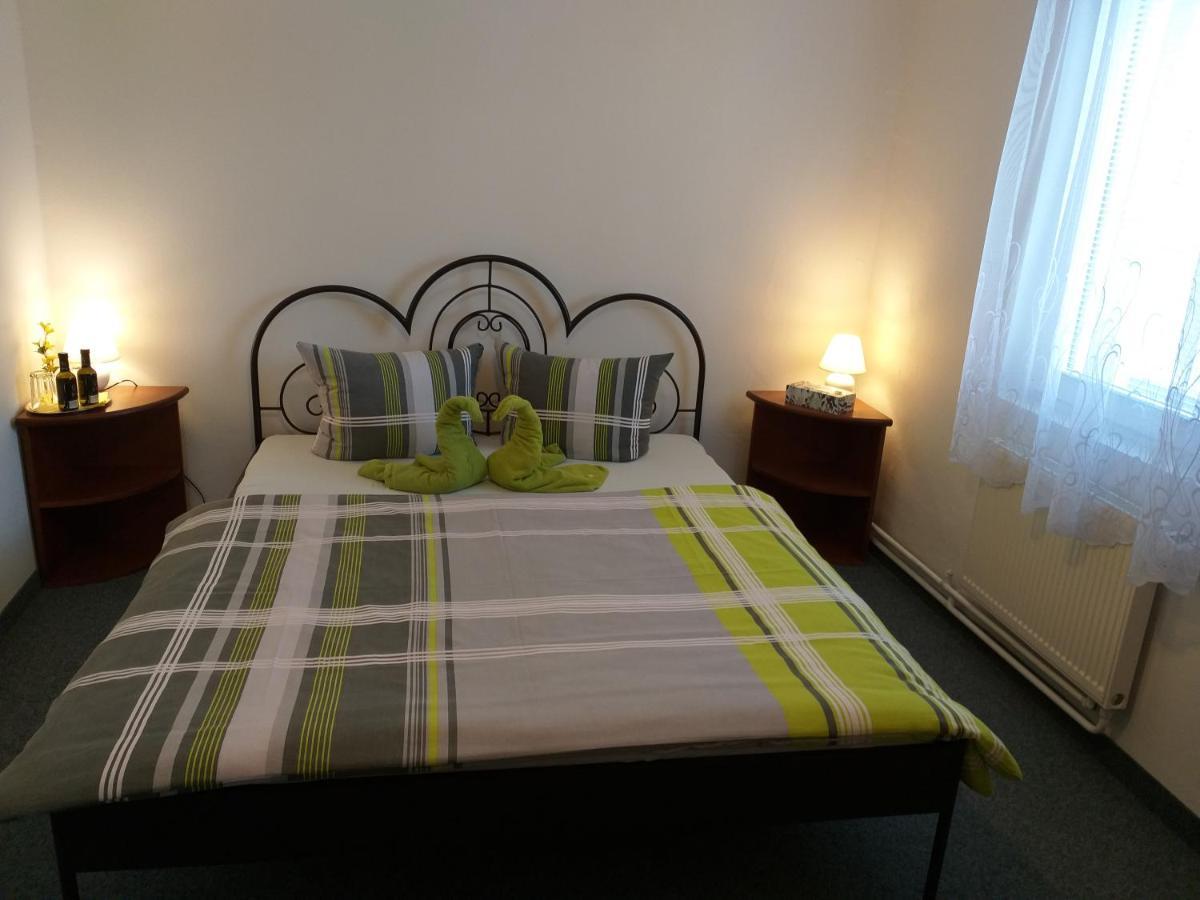 Hotel U Pohody Kovářská Esterno foto